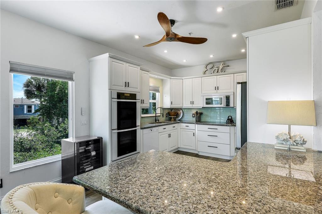 RIVIERA COLONY - Residential