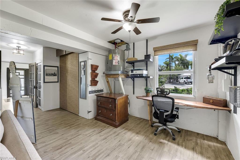 RIVIERA COLONY - Residential
