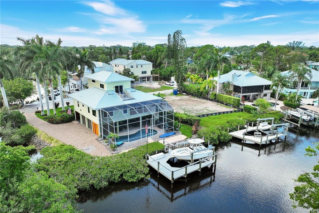 RIVIERA COLONY - Residential