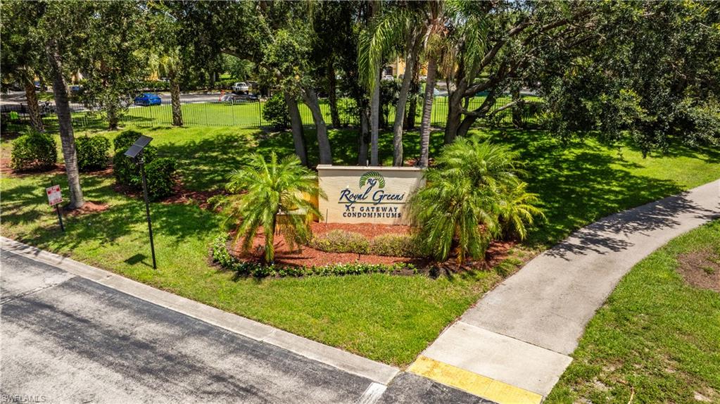 ROYAL GREENS - Residential