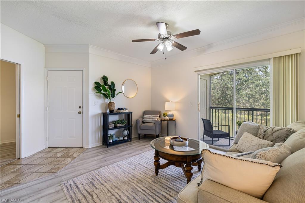 ROYAL GREENS - Residential