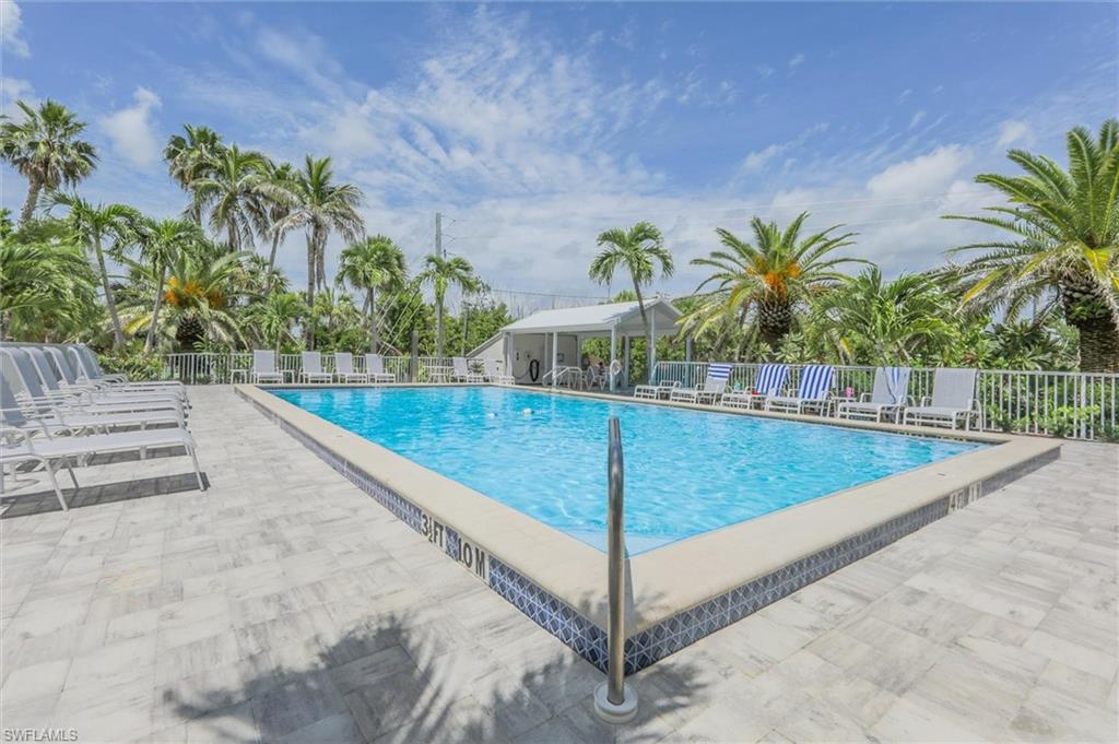 GULF BEACH VILLAS - Residential