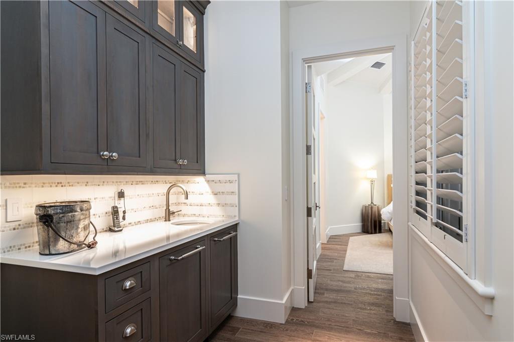 AQUALANE SHORES - Residential
