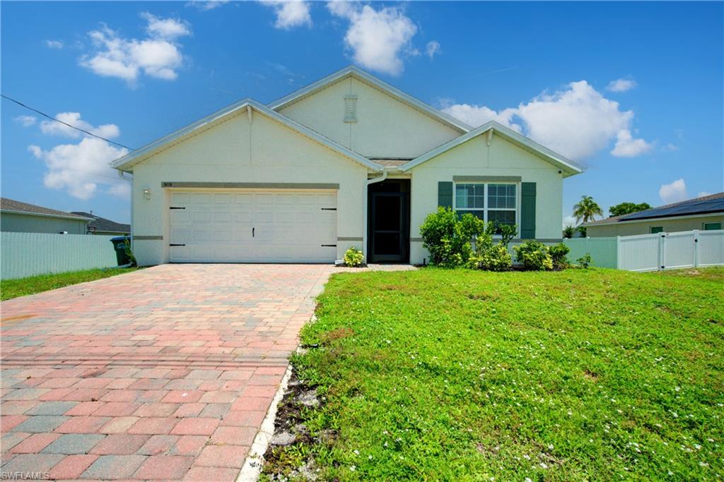 CAPE CORAL - Residential