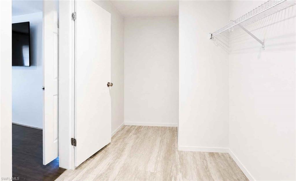MONTURA - Residential