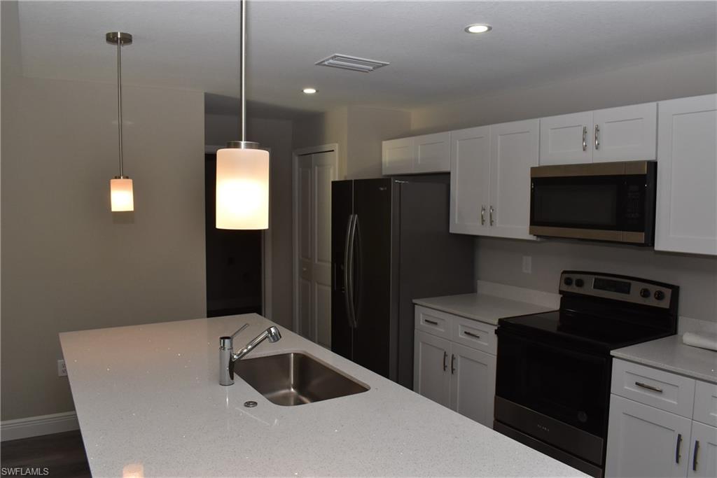 NORTH PORT - Residential Lease