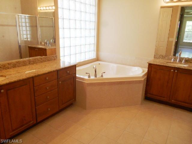BOTANICA LAKES - Residential