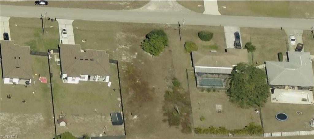 LEHIGH ACRES - Land