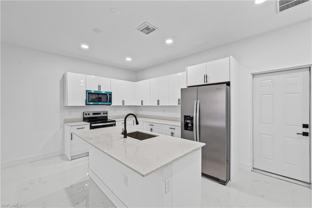 LEHIGH ACRES - Residential Income