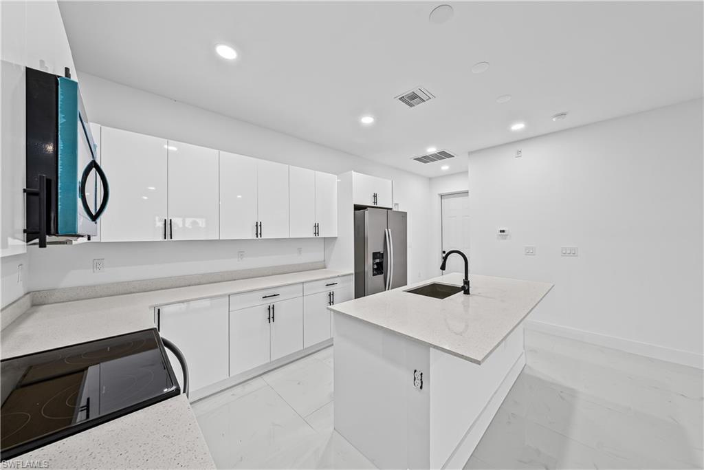LEHIGH ACRES - Residential Income