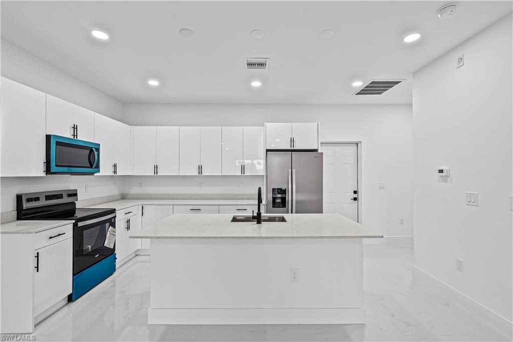 LEHIGH ACRES - Residential Income