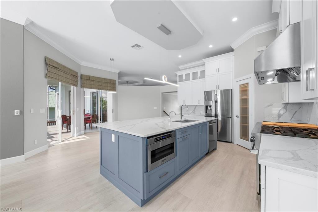 BEACHVIEW COUNTRY CLUB ESTATES - Residential