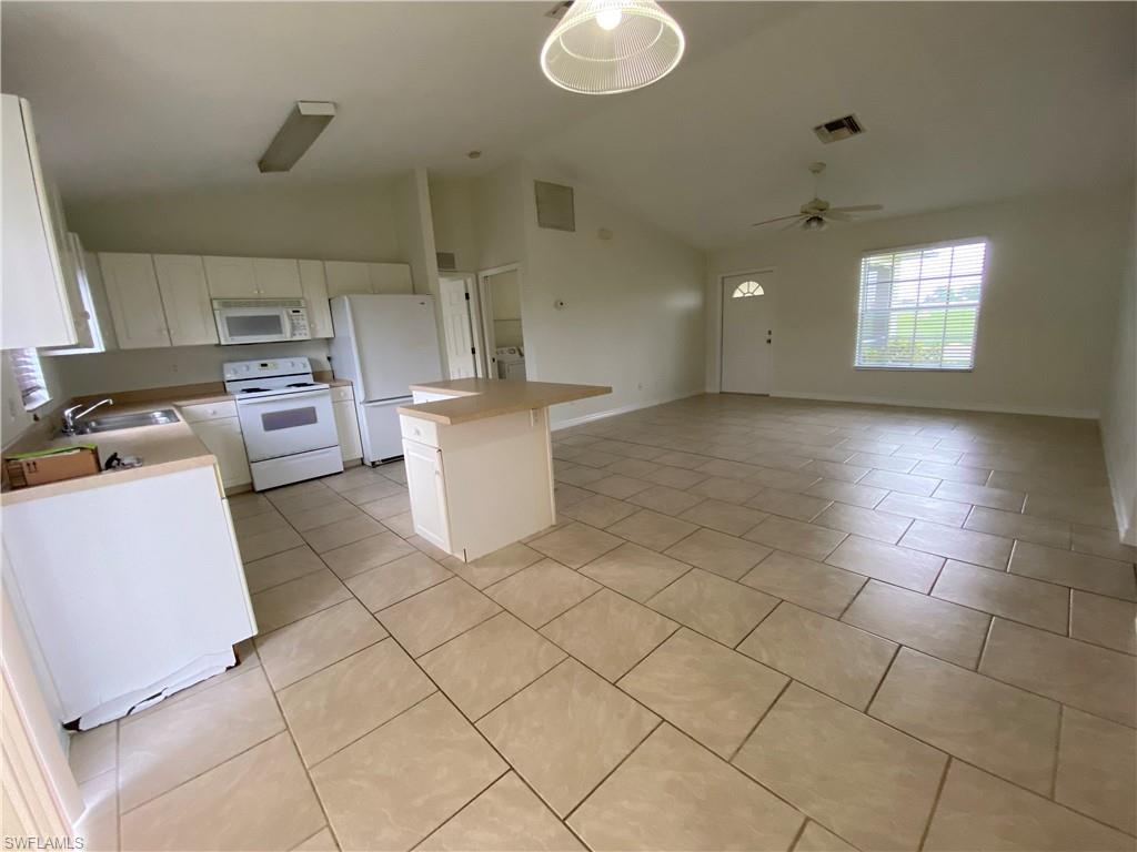 CAPE CORAL - Residential Lease