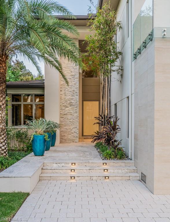 OLDE NAPLES - Residential