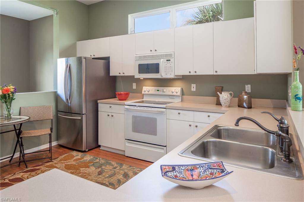 POINTE AT PELICAN LANDING - Residential