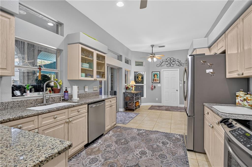 GATOR CIRCLE - Residential