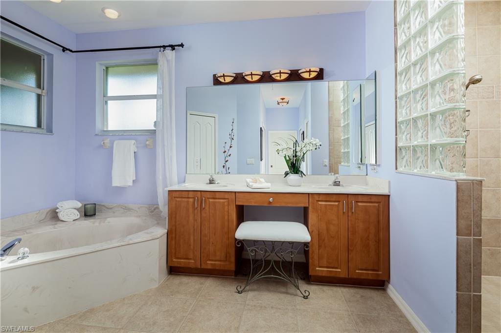 SPANISH WELLS - Residential