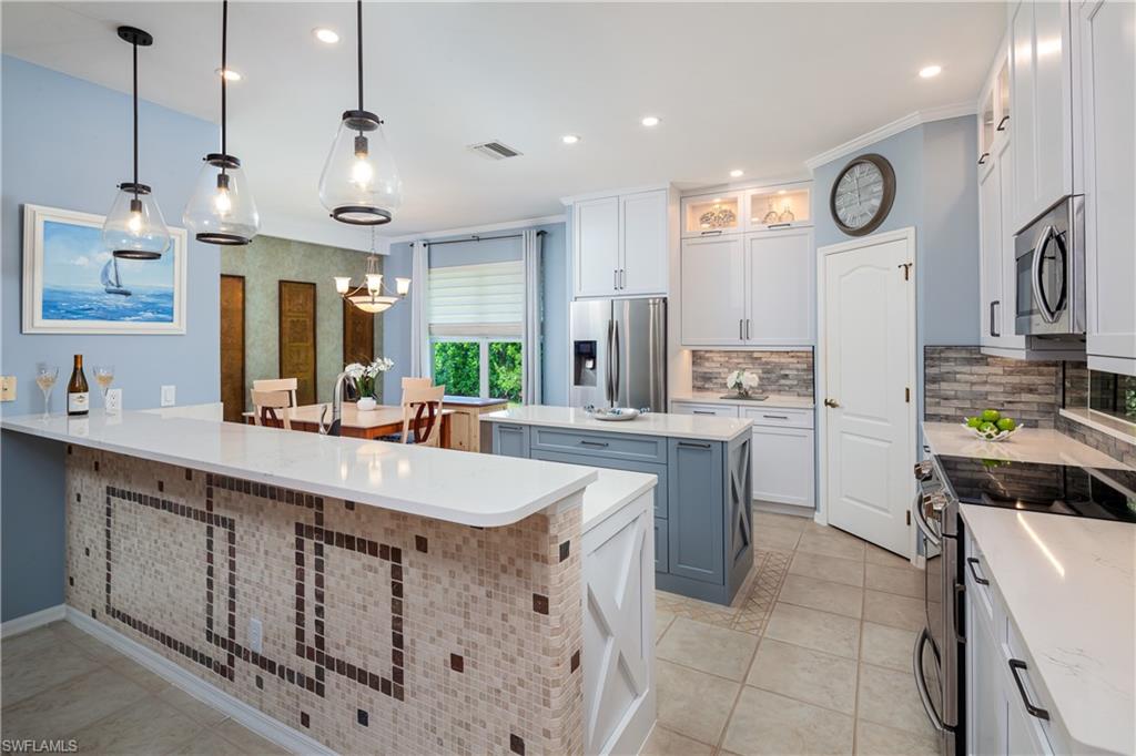 SPANISH WELLS - Residential