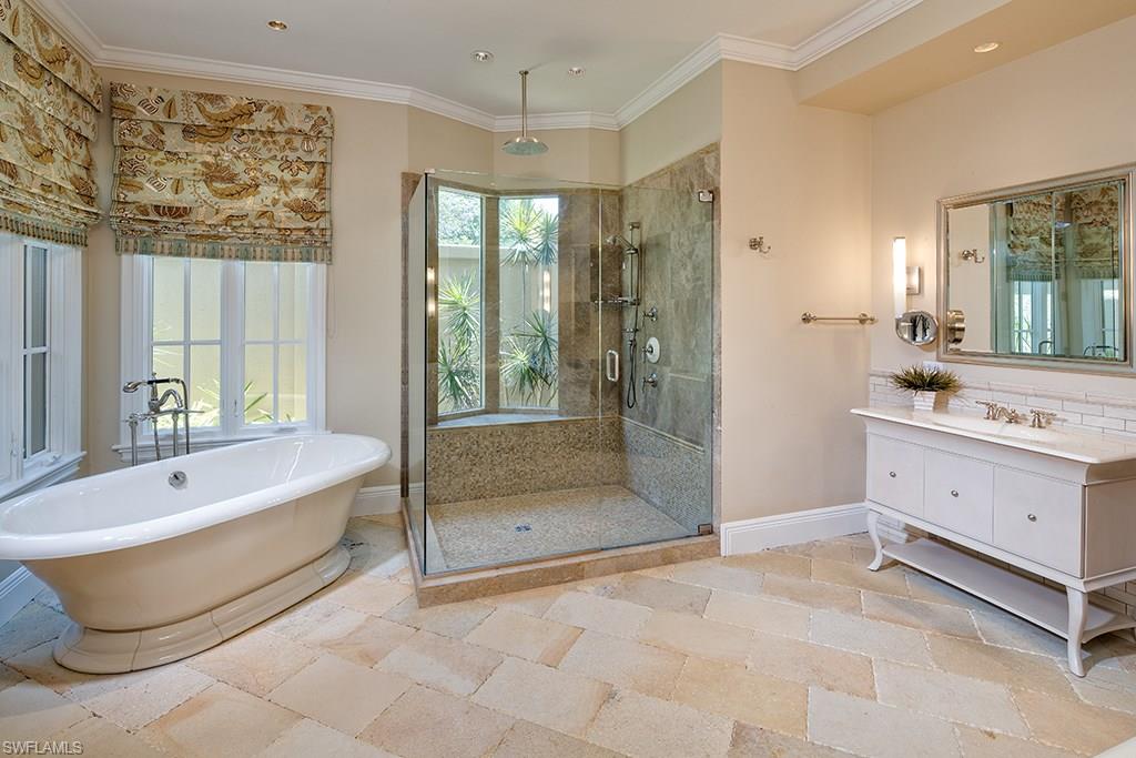 BAY COLONY SHORES - Residential