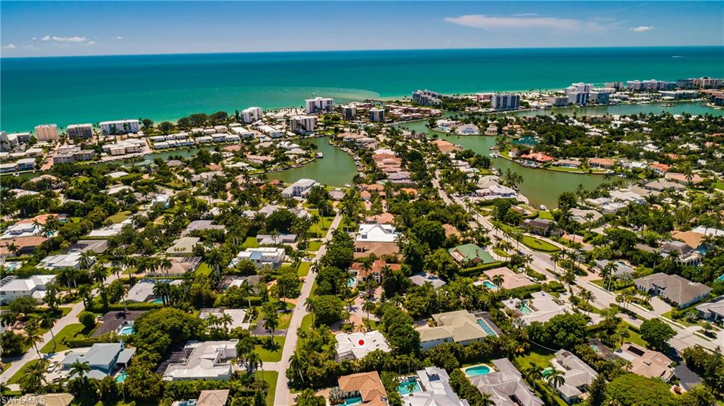 MOORINGS - Residential