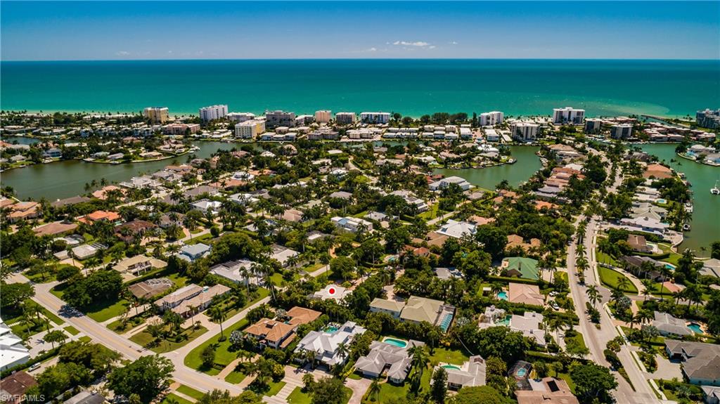 MOORINGS - Residential