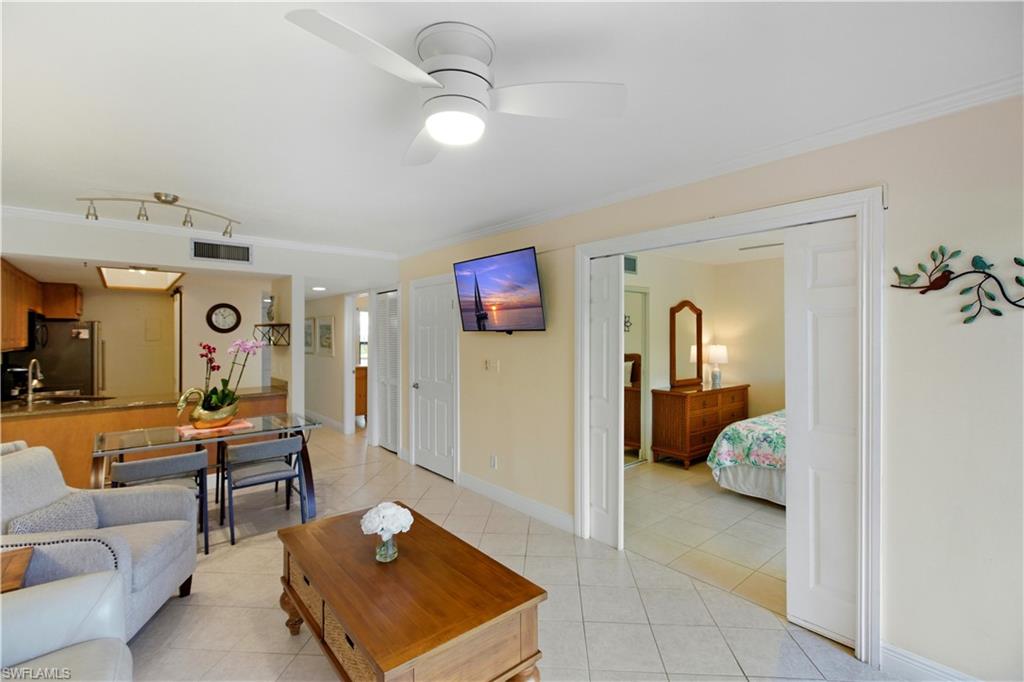 PARK SHORE RESORT - Residential