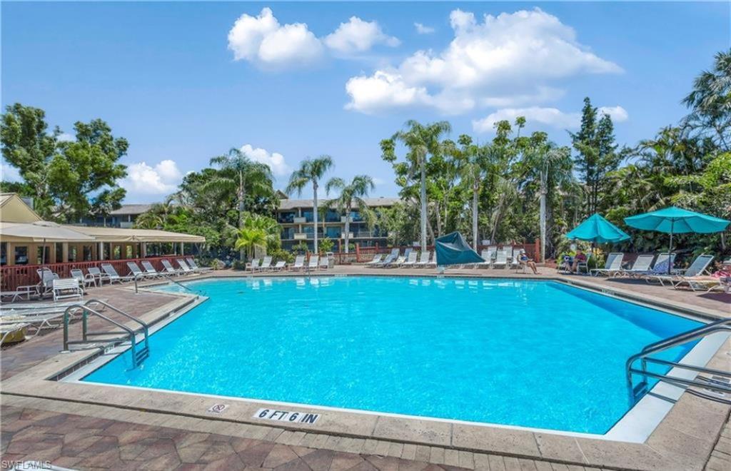 PARK SHORE RESORT - Residential