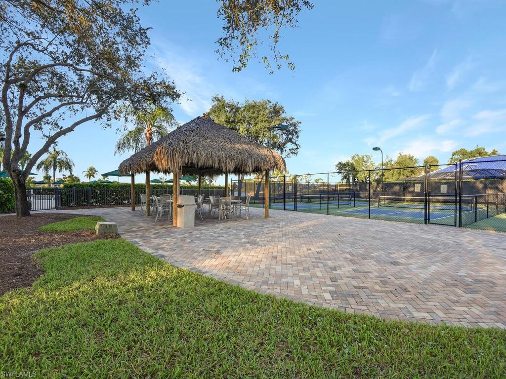 CLUBSIDE - Residential