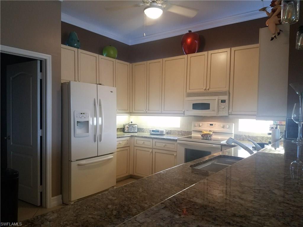 CORAL LAKES - Residential
