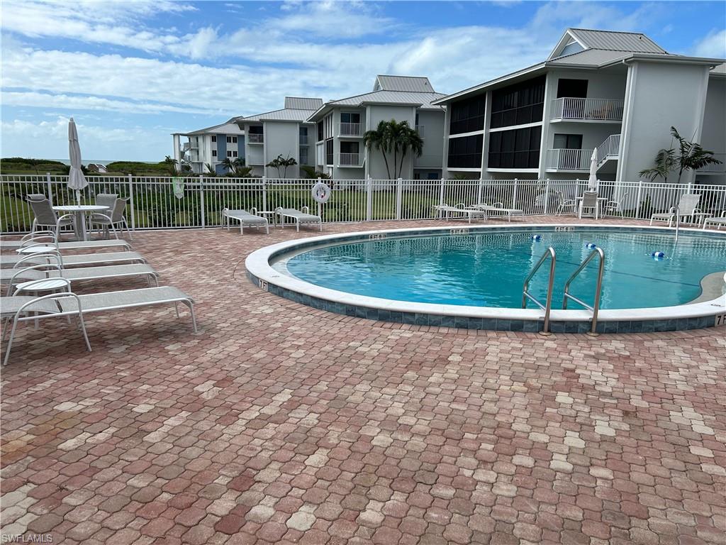 SUNSET SOUTH CONDO - Residential