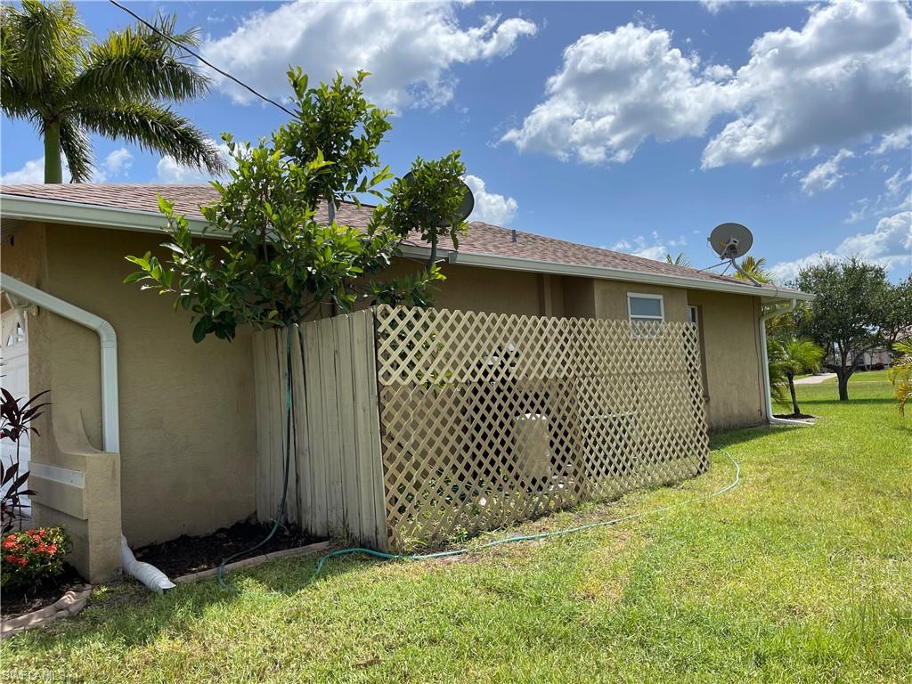 CAPE CORAL - Residential