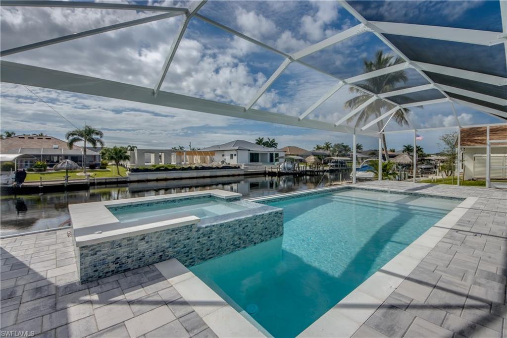 YACHT CLUB - Residential