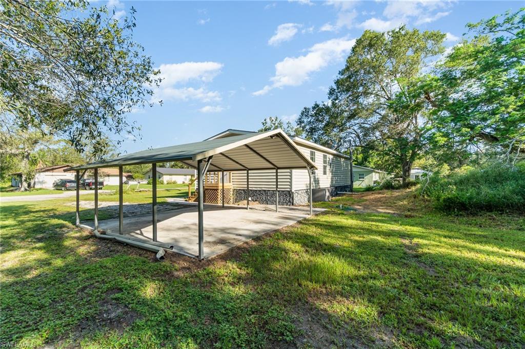 LAKE SUZY - Residential