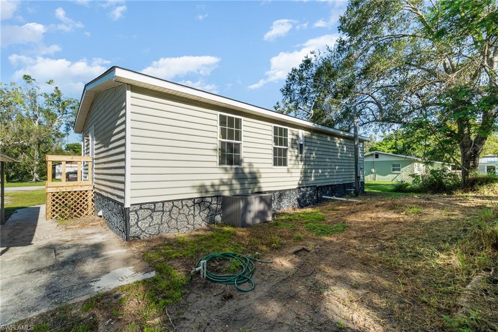 LAKE SUZY - Residential