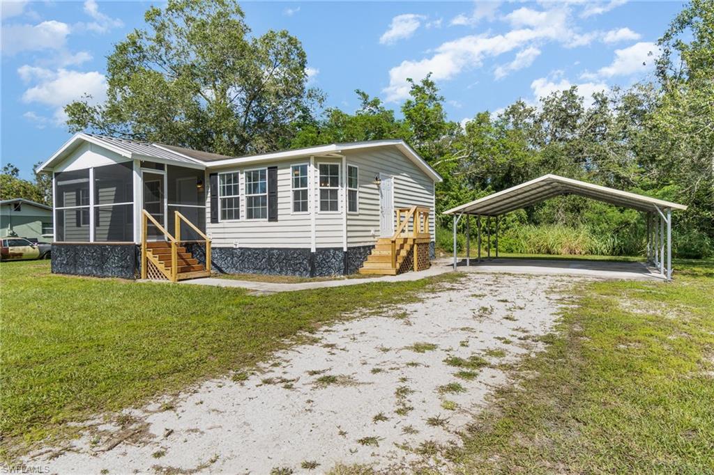 LAKE SUZY - Residential