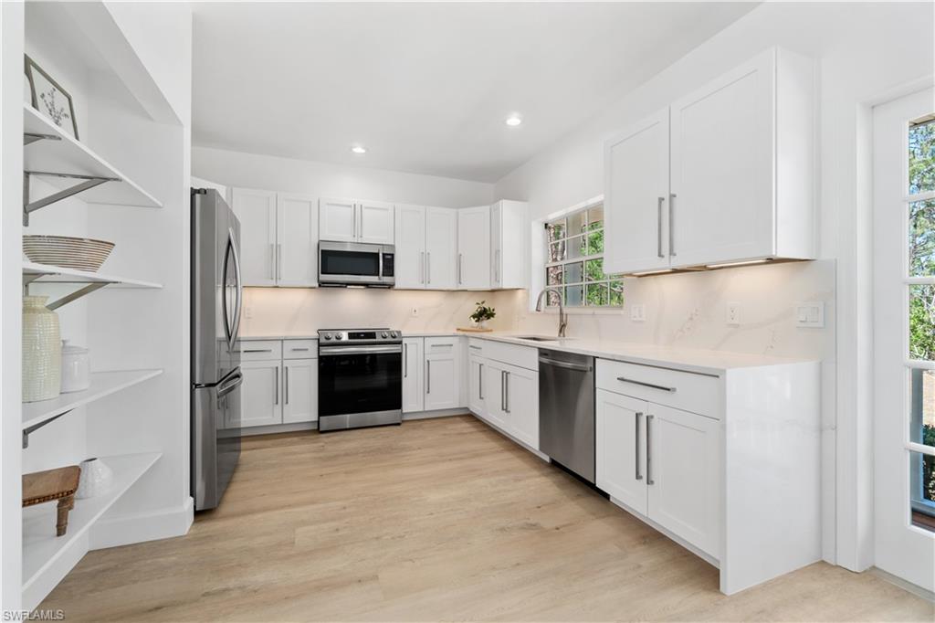 SAN CARLOS ESTATES - Residential