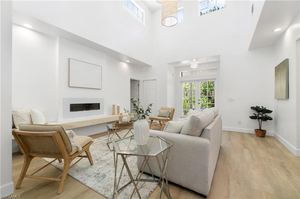 SAN CARLOS ESTATES - Residential