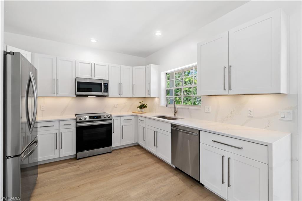 SAN CARLOS ESTATES - Residential