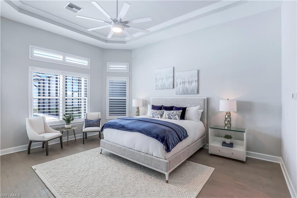 ESPLANADE LAKE CLUB - Residential