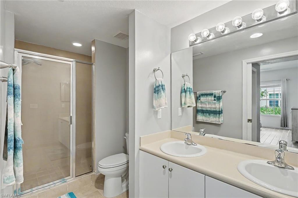 THE COVE AT SIX MILE - Residential