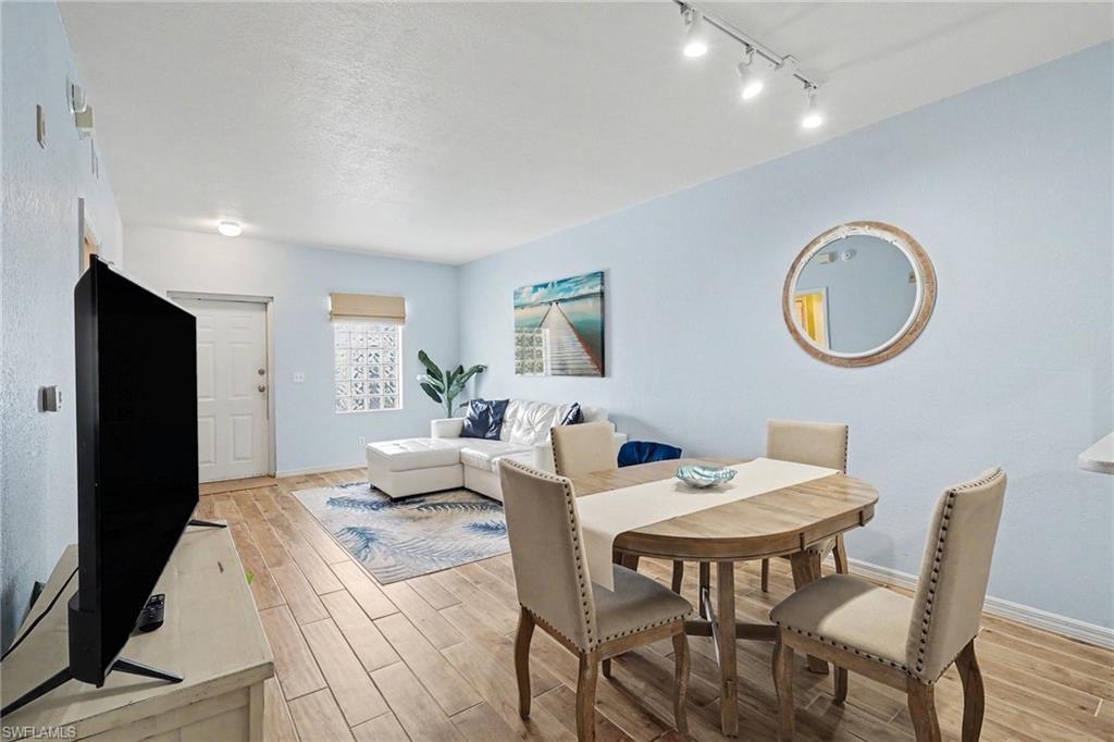 THE COVE AT SIX MILE - Residential