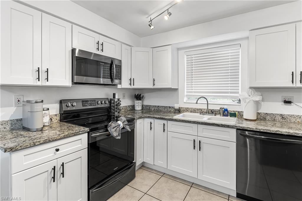 EAGLE ACRES - Residential