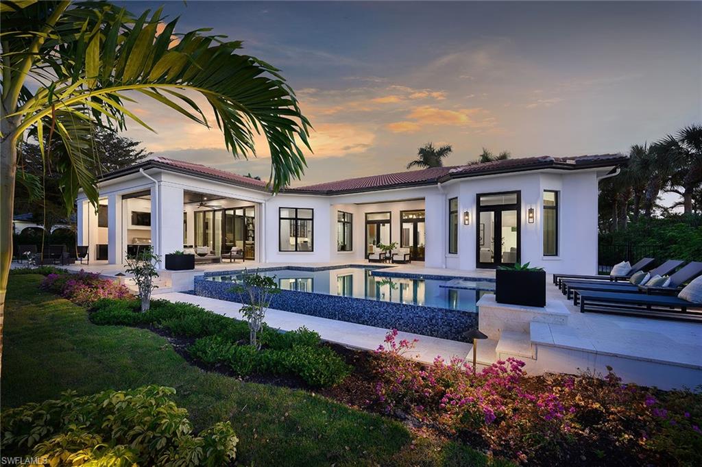 BANYAN ISLAND - Residential