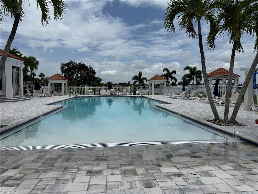 VILLAGES AT EMERALD LAKES - Residential Lease