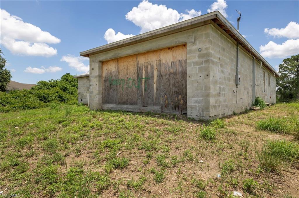 LEHIGH ACRES - Residential