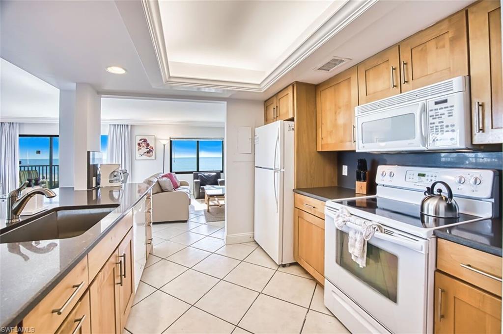 SUNDIAL OF SANIBEL - Residential