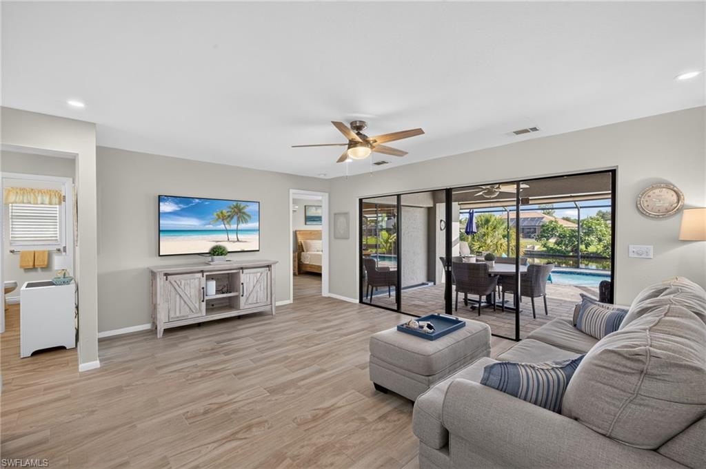 CAPE CORAL - Residential