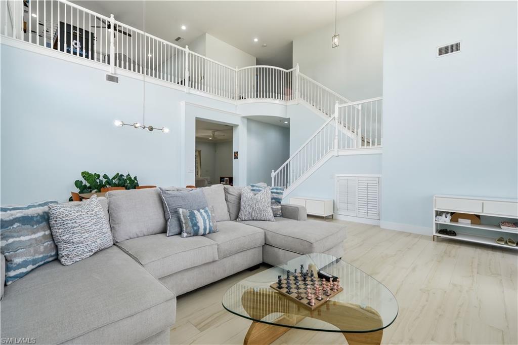SATURNIA LAKES - Residential