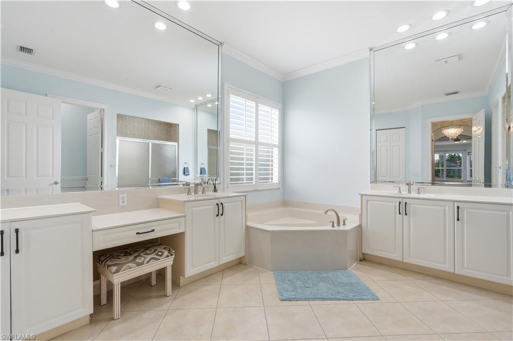 SATURNIA LAKES - Residential