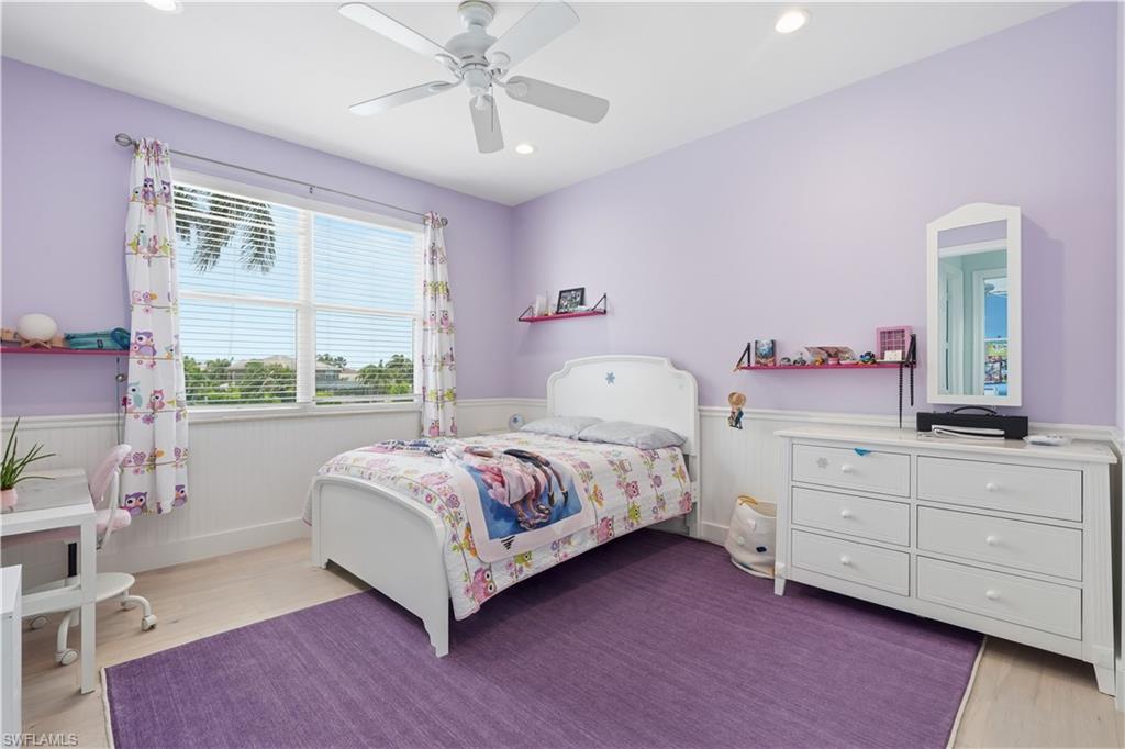SATURNIA LAKES - Residential